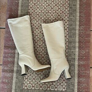 L’INTERVALLE KNEE HEIGHT BOOTS